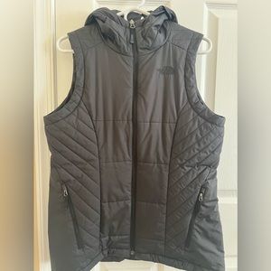 The North Face Women’s Hooded Vest Black Size Medium